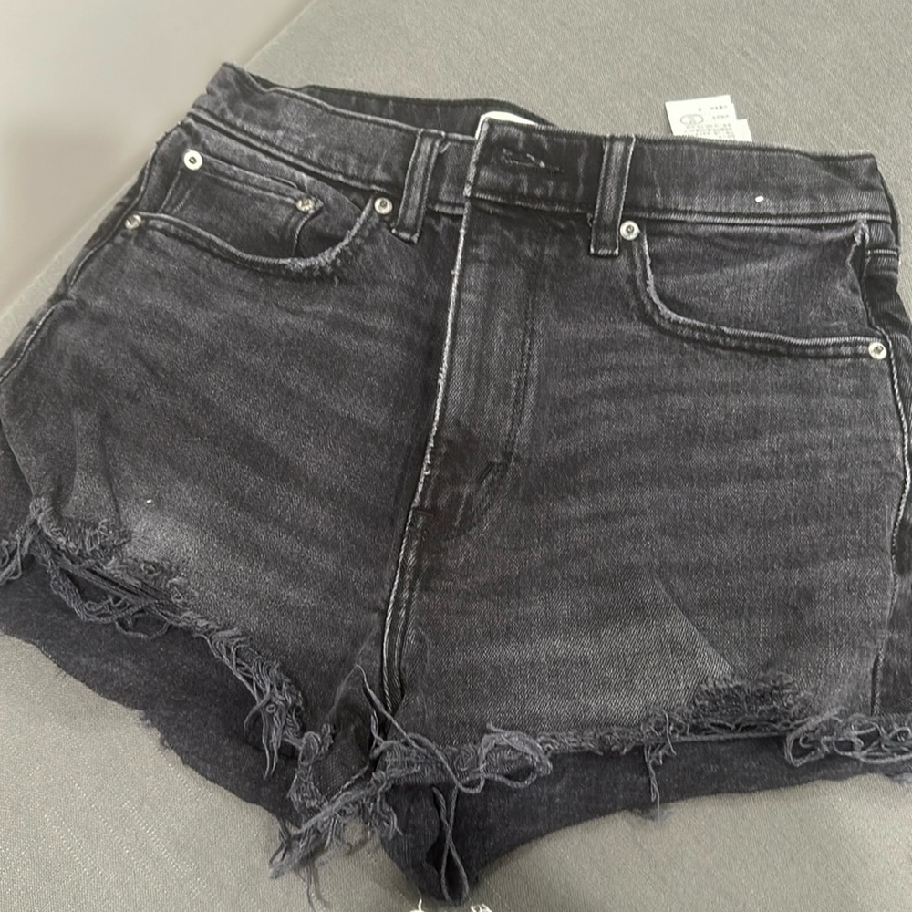 Abercrombie & Fitch Black High Rise Mom Short